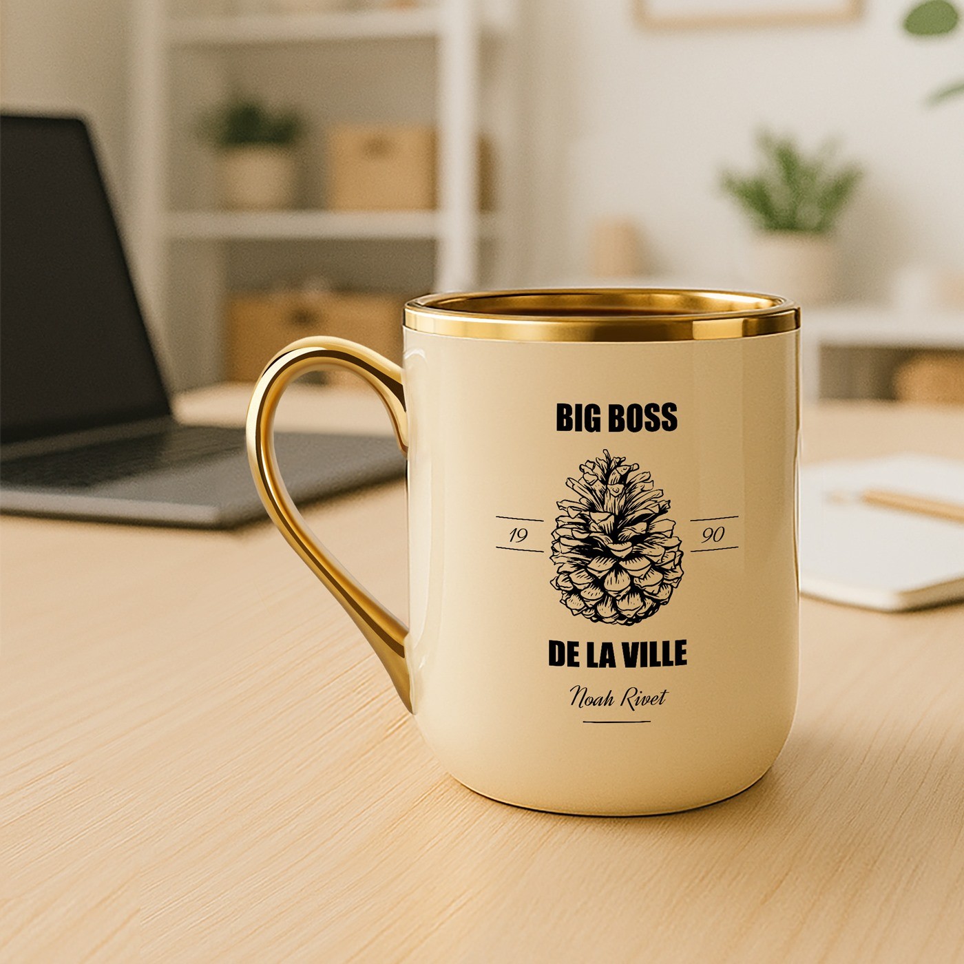 Taza de cerámica beige personalizada con borde y asa dorados para el cumpleaños de un chef