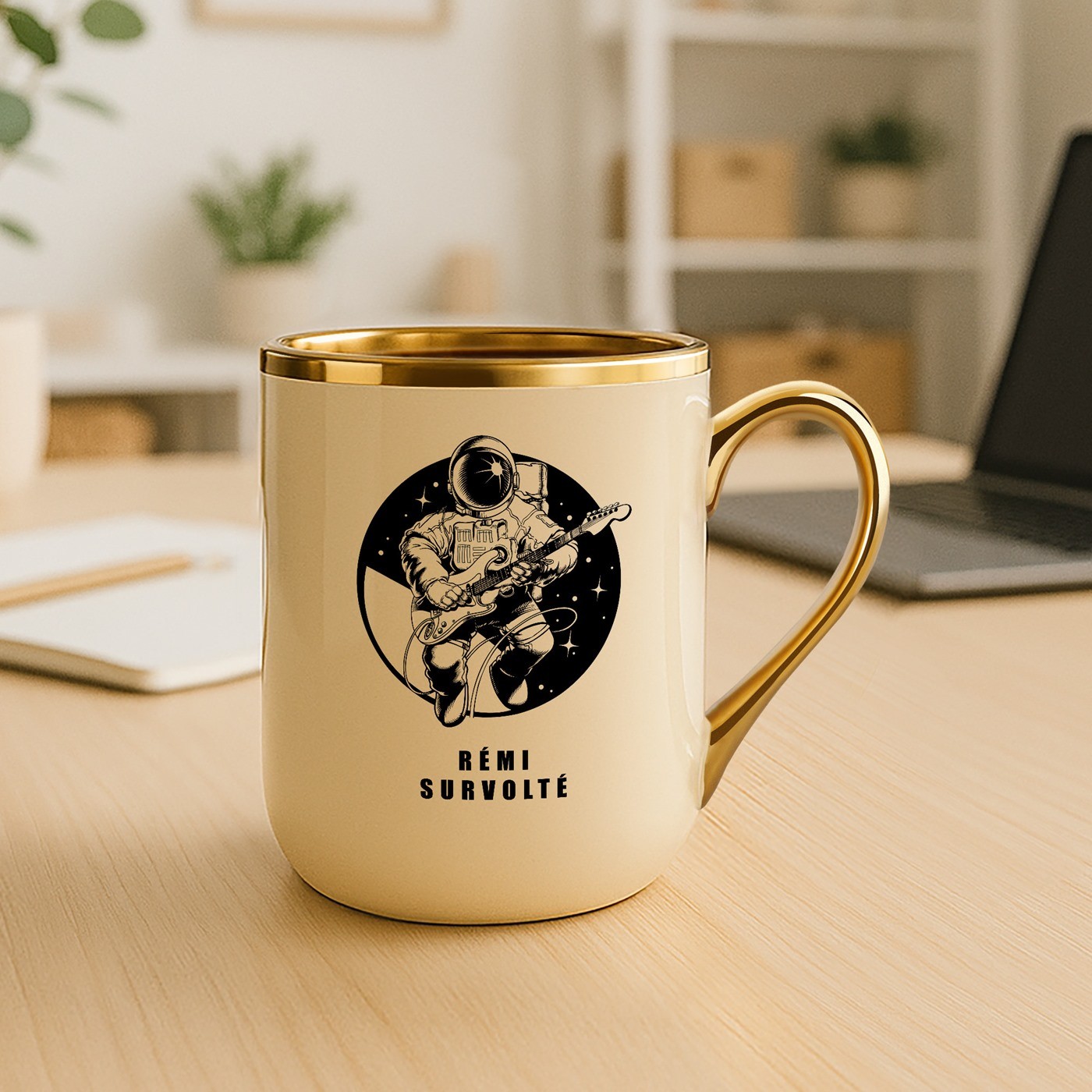 Taza de cerámica Murrano con borde y mango dorados para el cumpleaños de un guitarrista