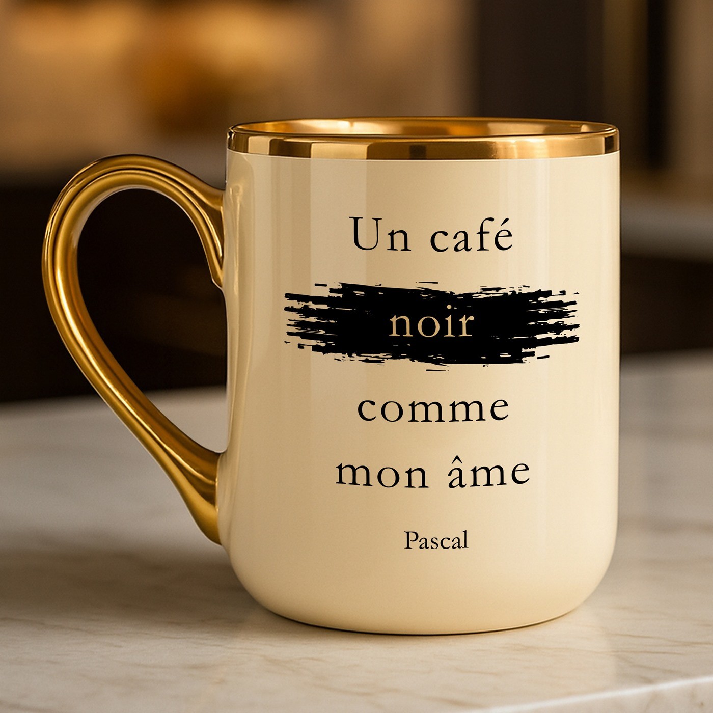 Mug de cerámica beige Murrano con borde y asa dorados para amante del café