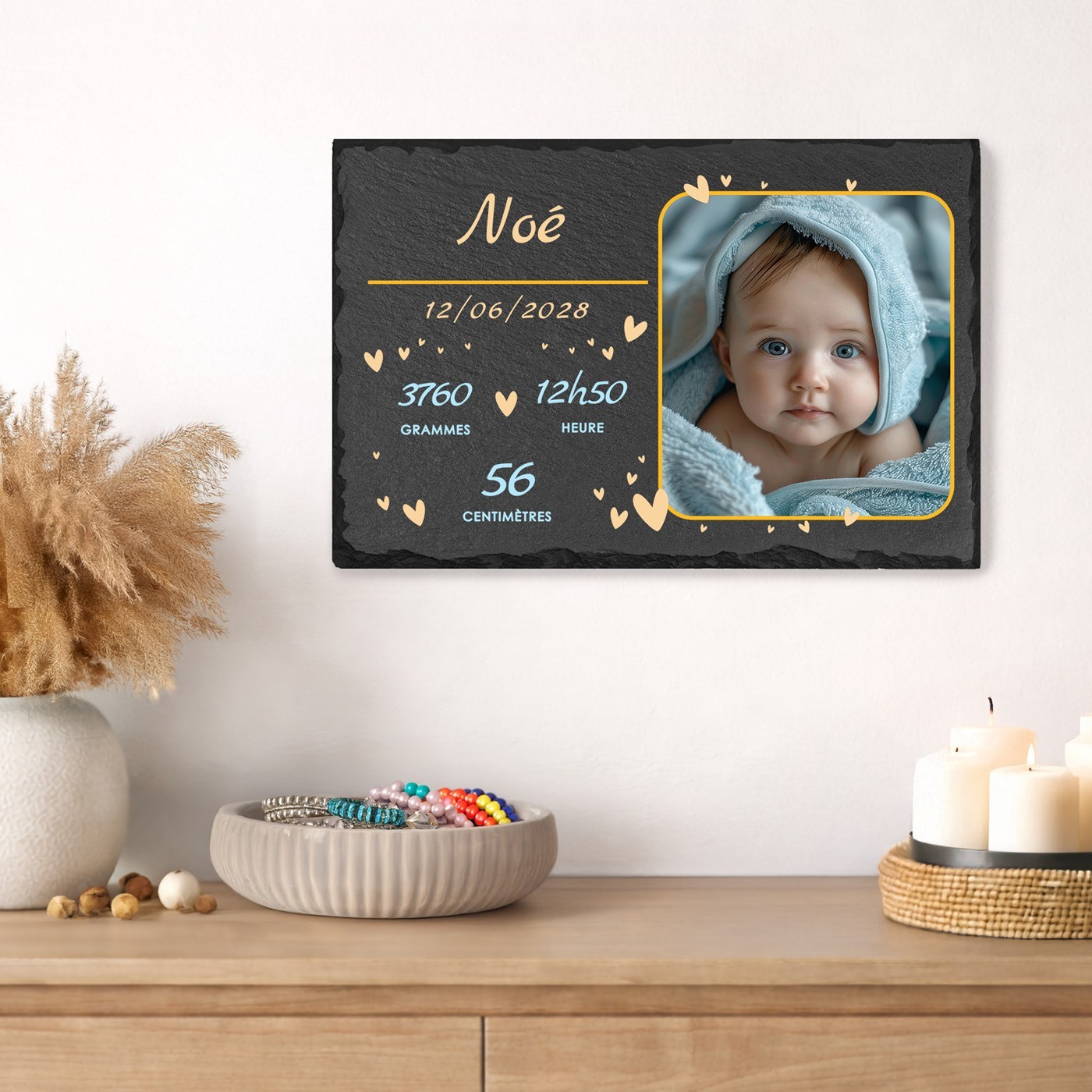 Tabla de pizarra con impresión de foto para el nacimiento de un niño