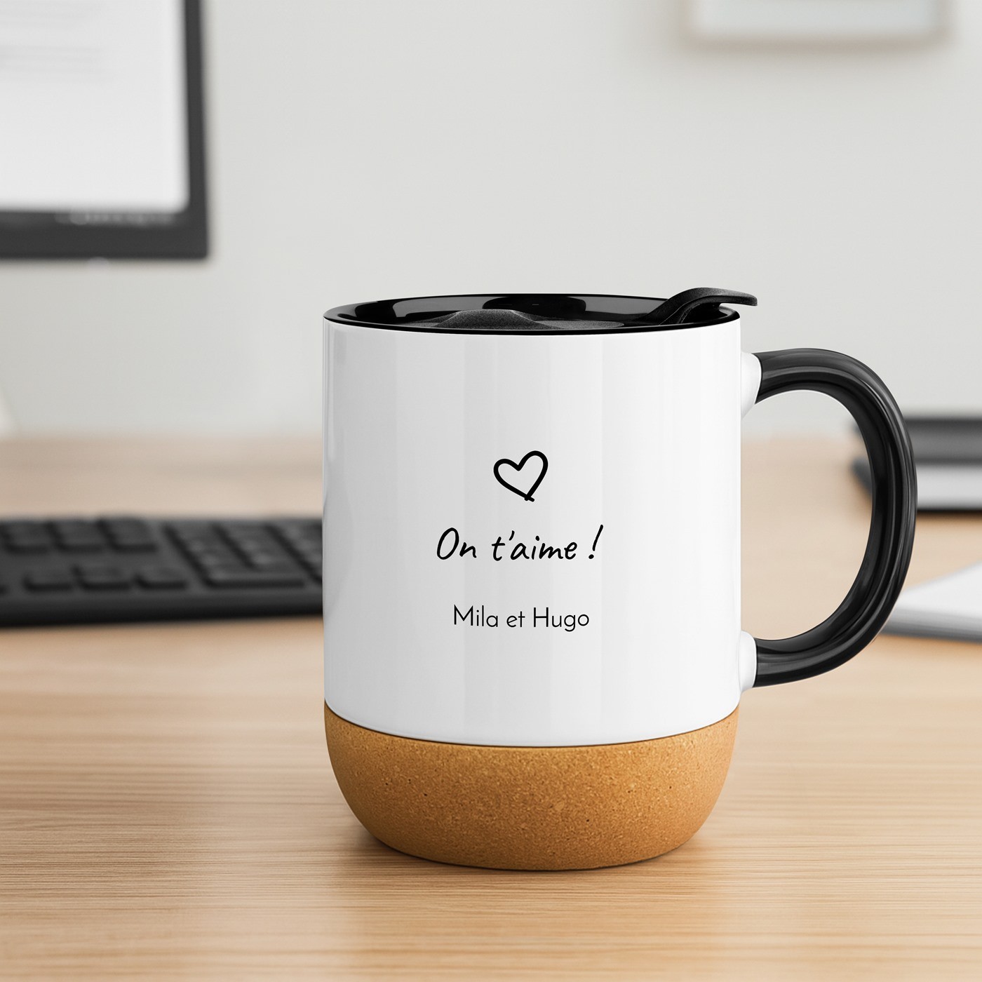 Mug de cerámica Murrano con base de corcho y tapa personalizada para el cumpleaños de mamá