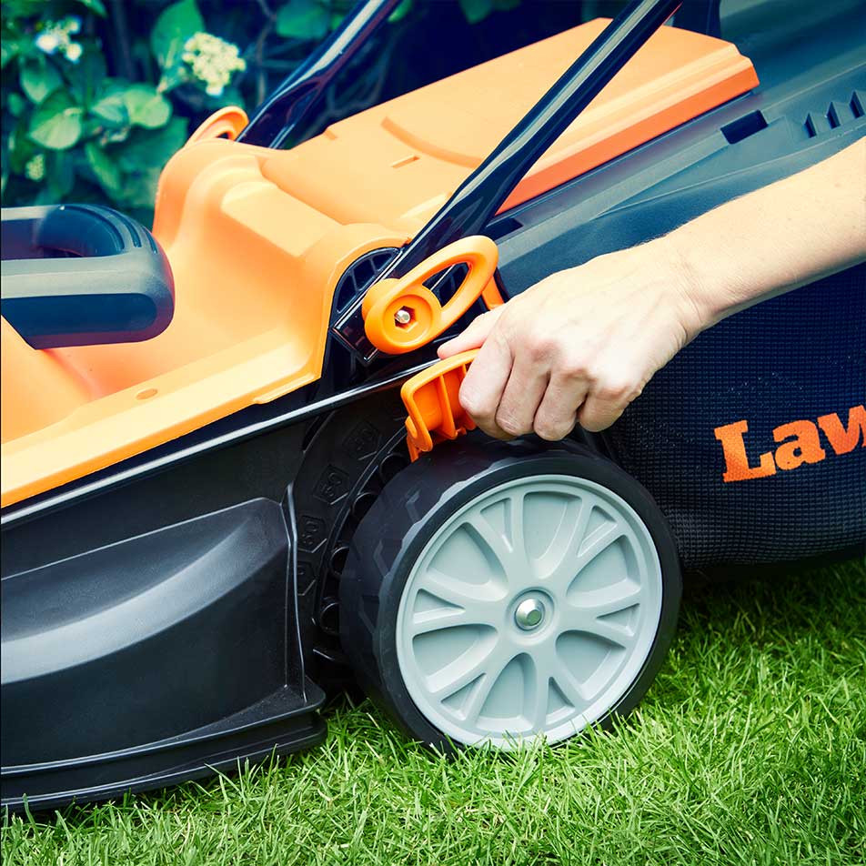 Cortacésped eléctrico LawnMaster 1400W 34cm