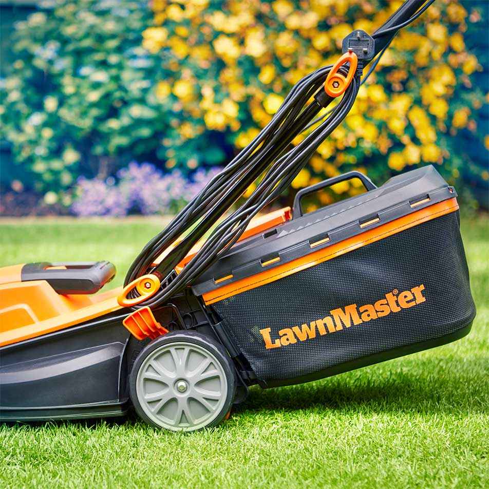 Cortacésped eléctrico LawnMaster 1400W 34cm