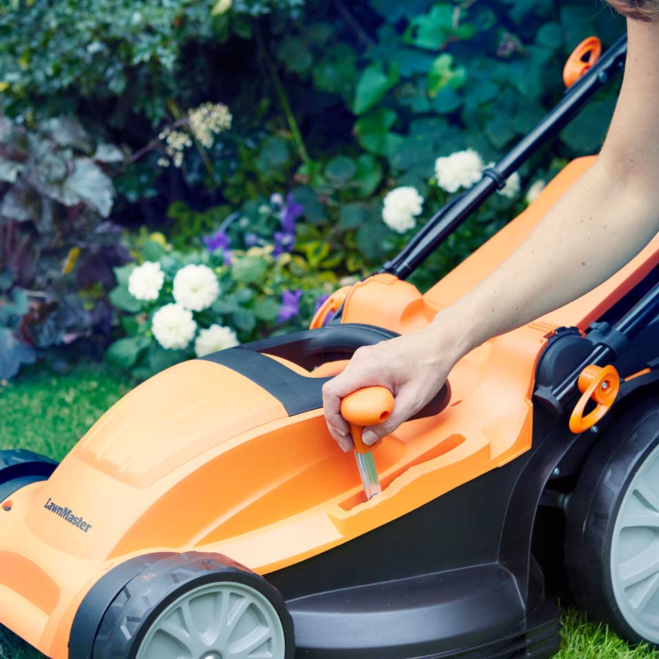 Cortacésped eléctrico LawnMaster 1800W 40 cm