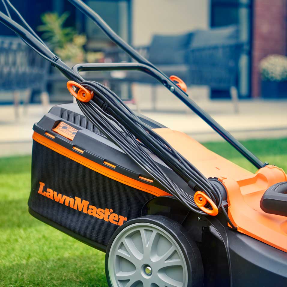 Cortacésped eléctrico LawnMaster 1800W 40 cm