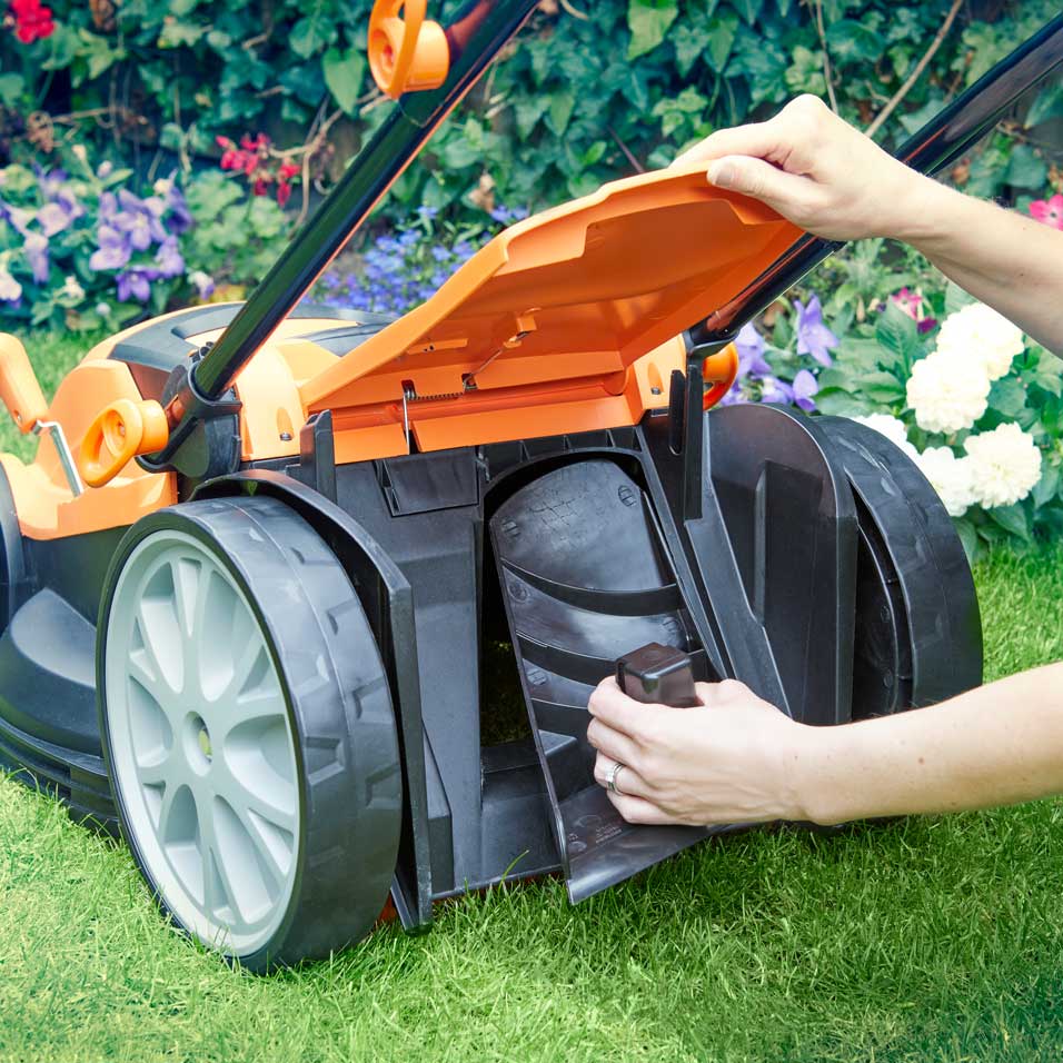Cortacésped eléctrico LawnMaster 1800W 40 cm