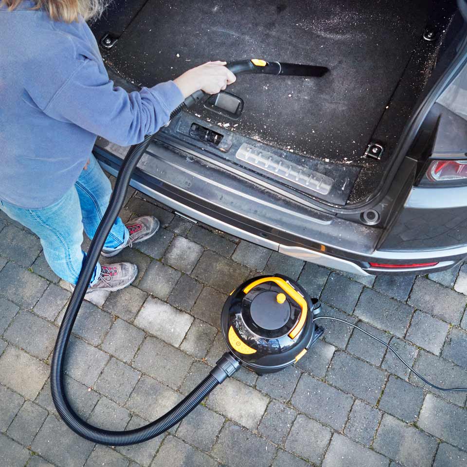 Aspiradora vertical Vacmaster D8