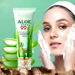 Nettoyant apaisant clarifiant à l'aloe vera BIOAQUA