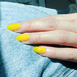 Colección clásica de esmalte de uñas Cosplus 0121, Amarillo (8 ml)