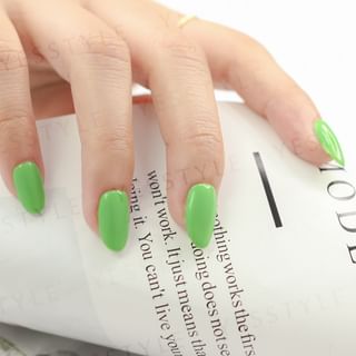 Colección Pony de Esmalte de Uñas Gel Cosplus 110 Verde Pine, 8 ml