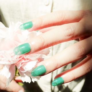 Laca de uñas en gel Cosplus Colección Brillante 204 Verde (8ml)