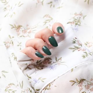 Laca de uñas gel Cosplus Colección Morandi - Verde Bosque (8ml)