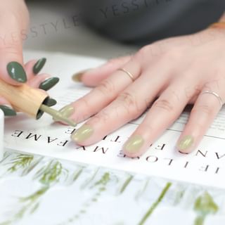 Ponceur à ongles gel Cosplus Collection Morandi - Vert Tendre (8 ml)