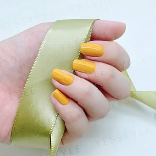 Laca de uñas natural a base acuosa ALLOYA, 10ml