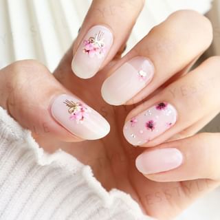 Autocollant pour ongles Lunacaca - Fleurs sur le chemin
