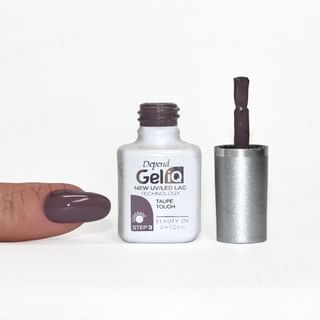 Laca de uñas gel Depend Cosmetic Gel iQ - Tono Taupe (5 ml)