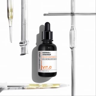 Sérum Iluminador para Manchas Mela de CNP Laboratory, formato mini de 15 ml