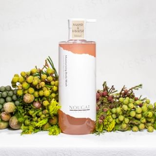 La lavande corporelle hydratante NOUGAT Pêche et Freesia 320ml