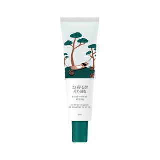 Crema calmante Round Lab con pino y centella asiática