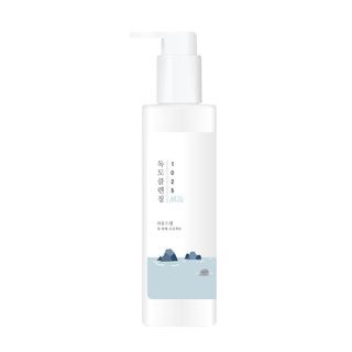 Leche limpiadora Dokdo de Round Lab - Quita maquillaje