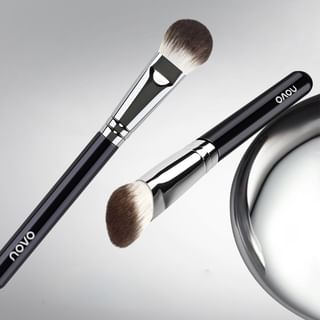 NOVO Soft Highlight Blush Brush