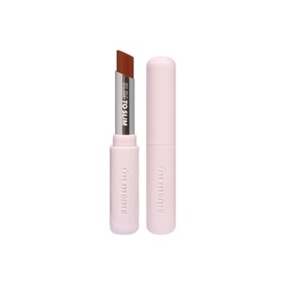 Lápiz labial I'm Meme Slim To Slim con brillo y hidratación de ácido hialurónico - Rojo Maple