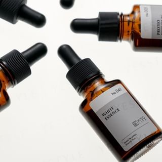 Suero Kisocare de 20 ml con 1% de Fullereno Soluble en Agua y Alpha-Arbutina