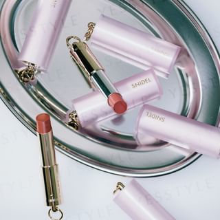 Lápiz labial mate Snidel Beauty Couture - 01 Vainilla Aireada
