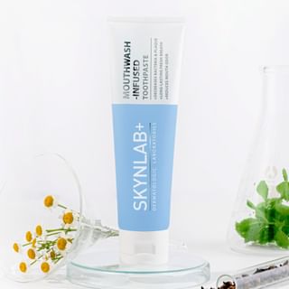 Pastas de dientes infundidas con hierbas naturales Skynlab - 100g