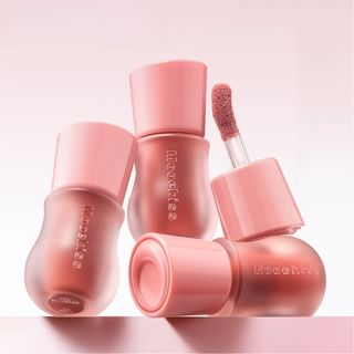 Brillo labial Mooekiss enfocado en el brillo - Café Nuez (3g)