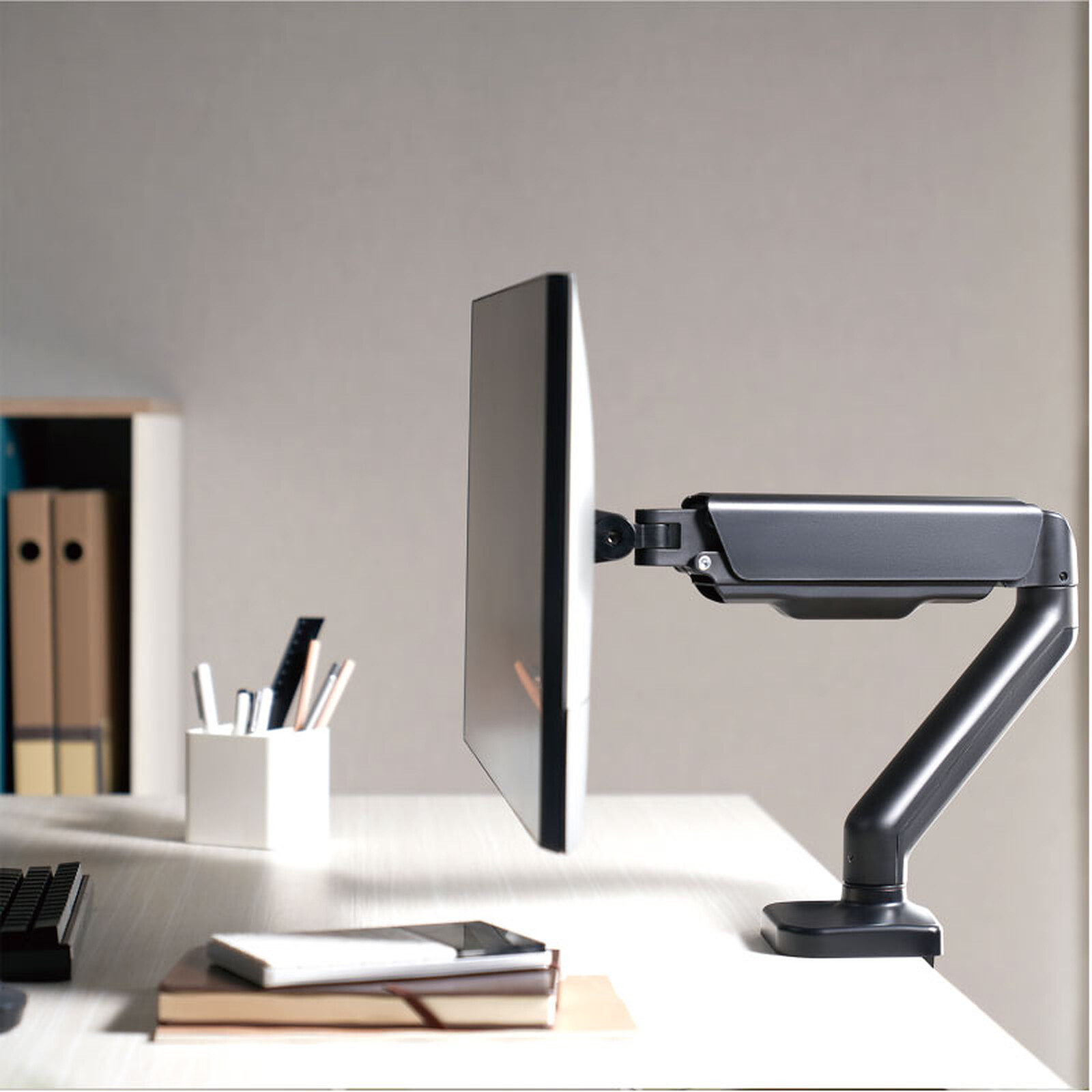 Advance ADV-ARM1M MecaMounts Single - Articulated support 1 screen